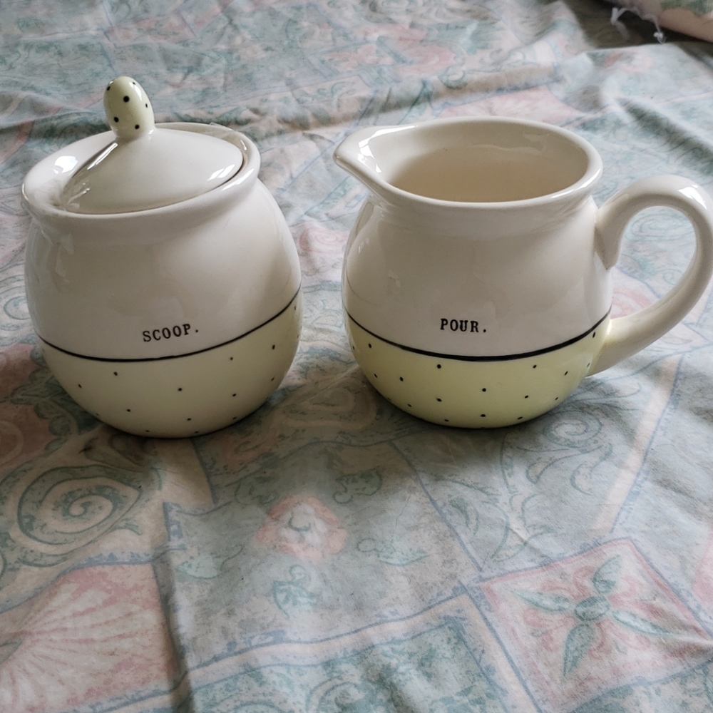 Rae Dunn scoop and pour bundle